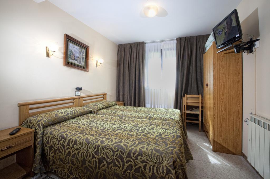 Hotel La Paz Llanes Bagian luar foto