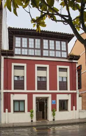 Hotel La Paz Llanes Bagian luar foto